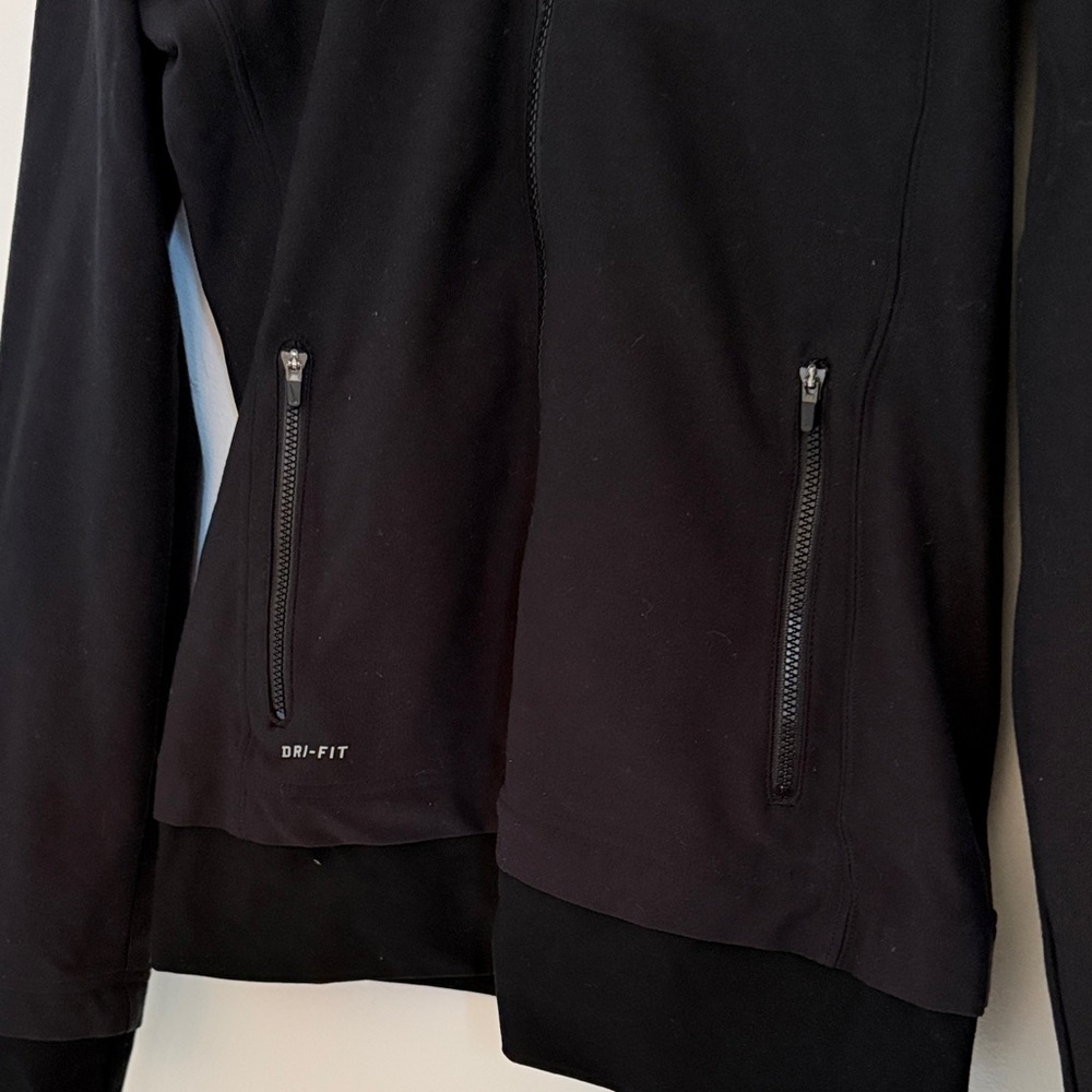 Nike Women's Dri-Fit Black Full-Zip Jacket - Picture 3 of 7